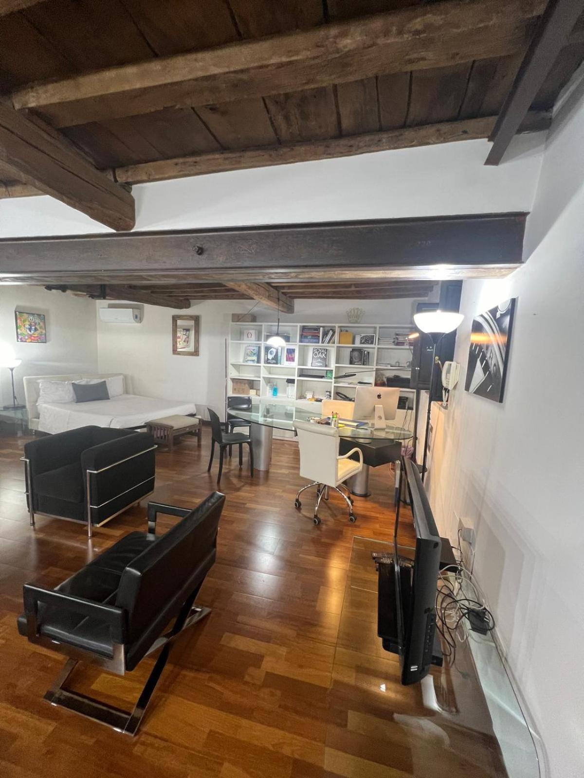 Margana Design Apartment โรม ภายนอก รูปภาพ